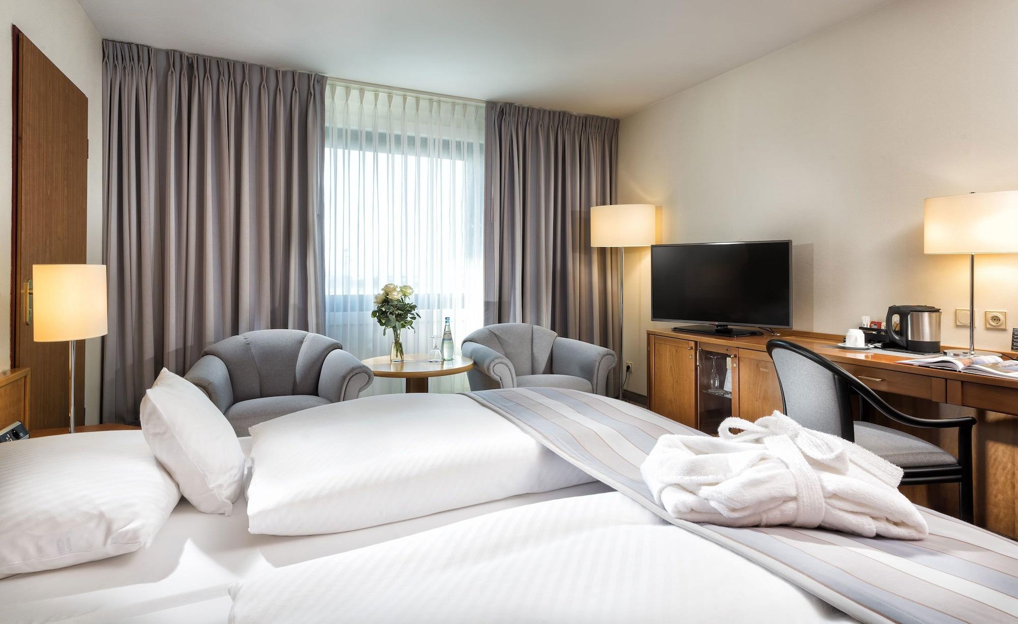 Maritim Airport Hotel Hannover Langenhagen  Exterior photo