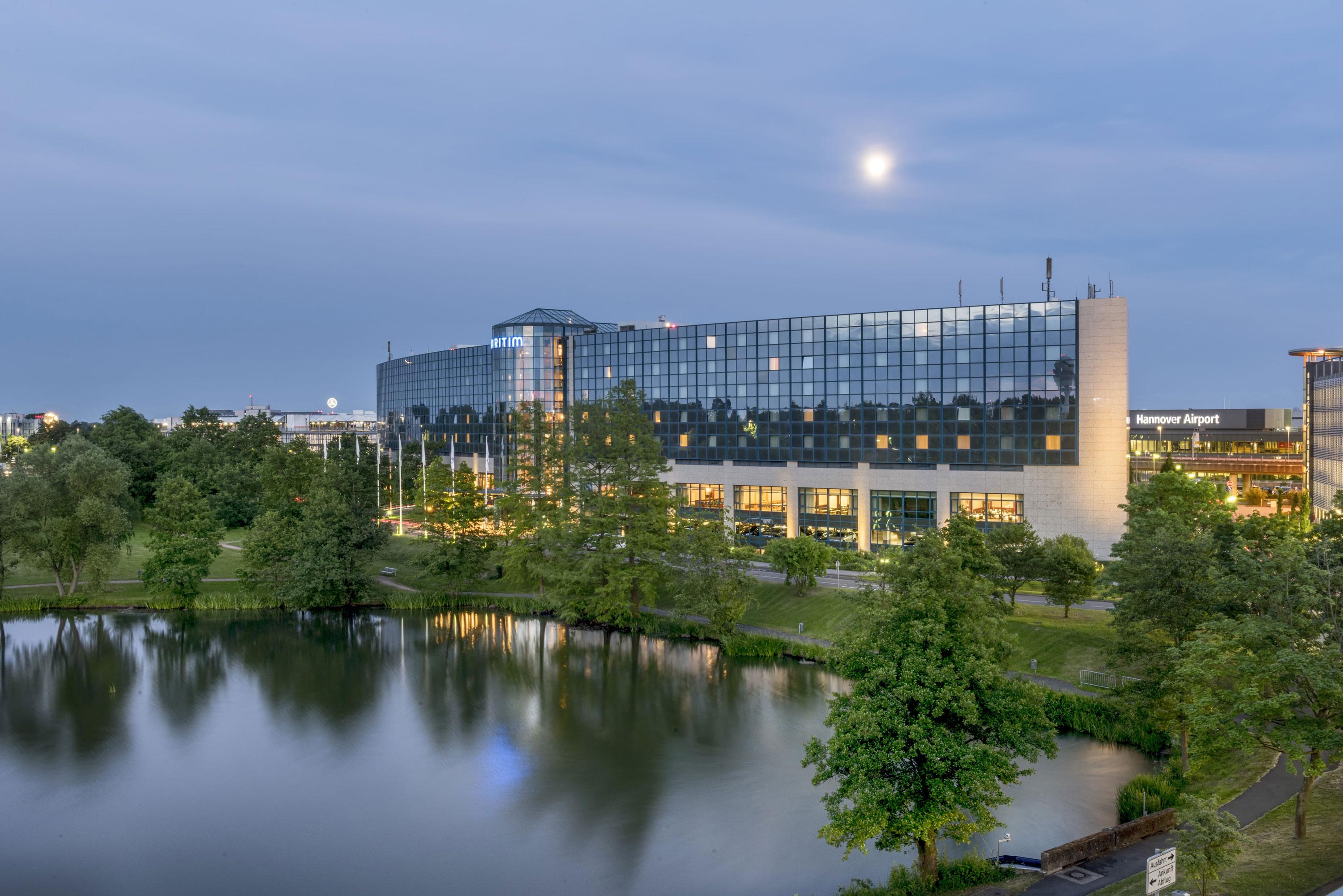 Maritim Airport Hotel Hannover Langenhagen  Exterior photo