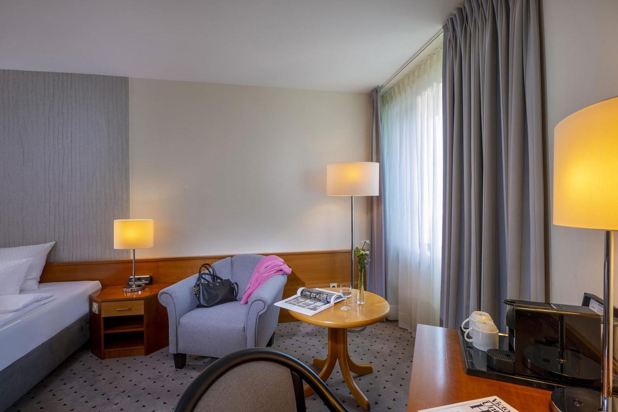 Maritim Airport Hotel Hannover Langenhagen  Exterior photo