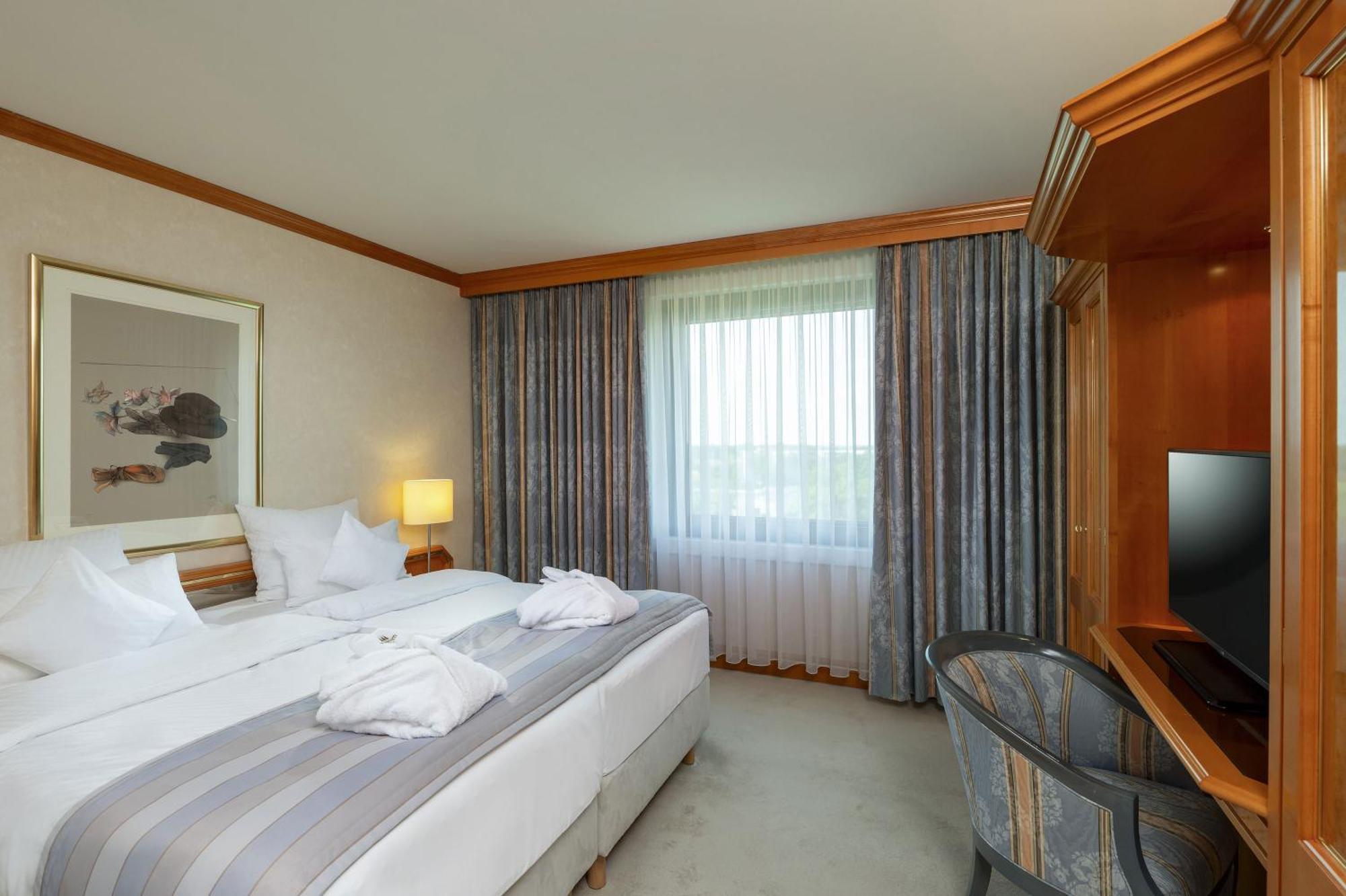 Maritim Airport Hotel Hannover Langenhagen  Exterior photo